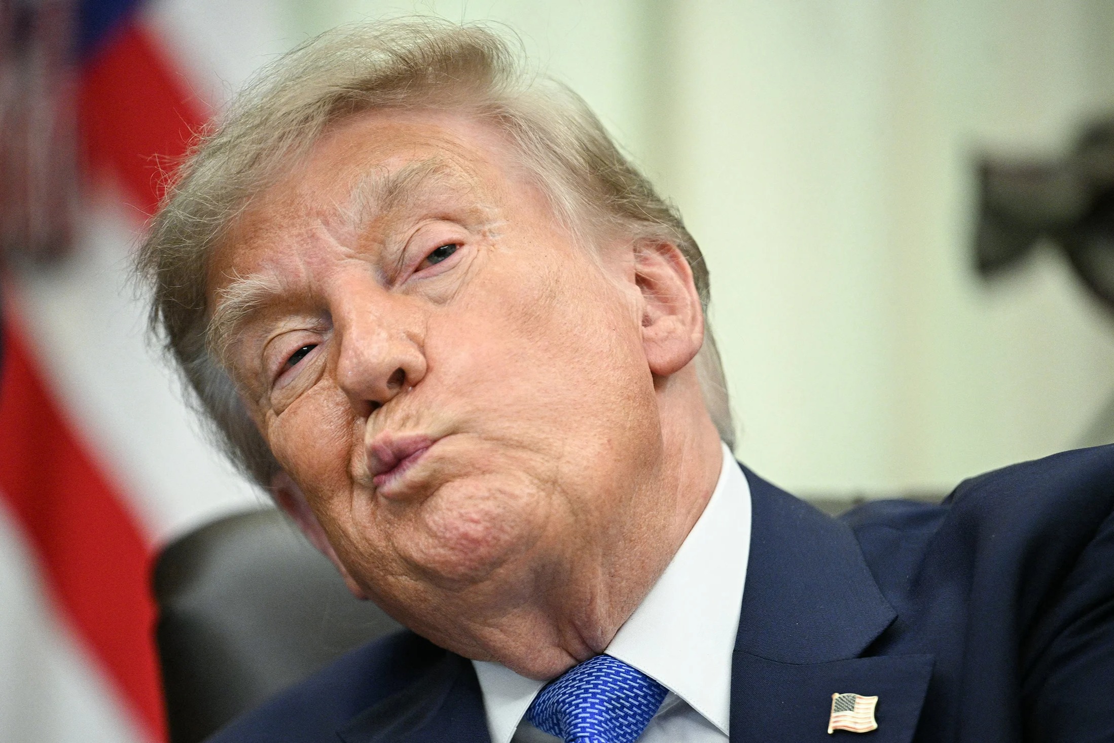 Trump Evacuated in Catering Container from Türkiye Summit