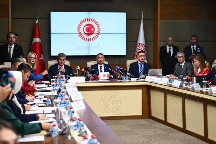 Oy çokluğuyla kabul edildi! Mekke Anlaşması komisyonda onaylandı