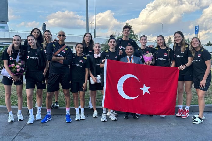 A Milli Kadın Voleybol Takımı, Milletler Ligi şampiyonluğu için geri sayıma başladı: İlk rakip Japonya