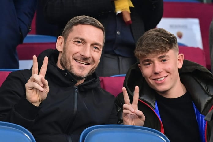 Soyadı baskısıyla 19 yaşında futbolu bırakan Cristian Totti, antrenör oluyor