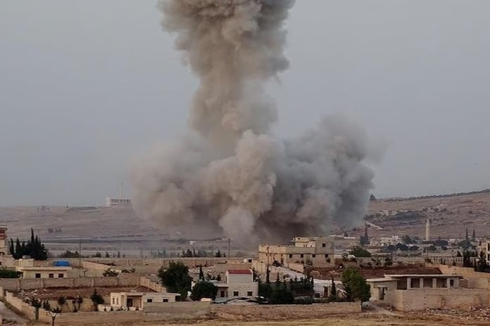 İsrail Humus ve Lazkiye'ye hava saldırıları düzenledi