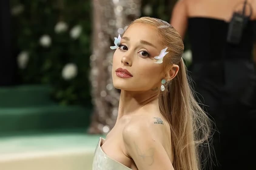 Ariana Grande hackerlara dava açtı