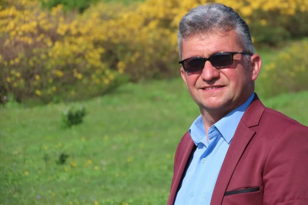 Sanatçı sahnede kalp krizi geçirdi