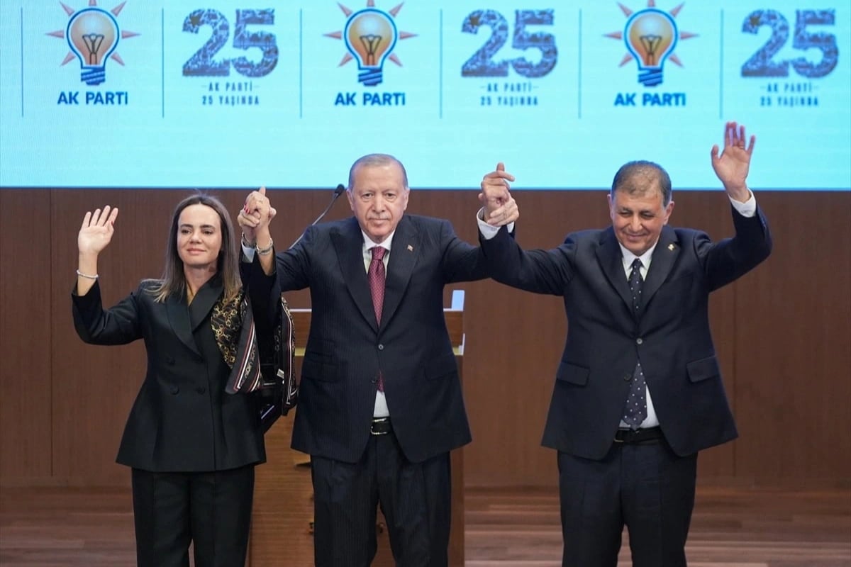 Cemil Tugay: AK Parti kimsesizlerin kimsesidir