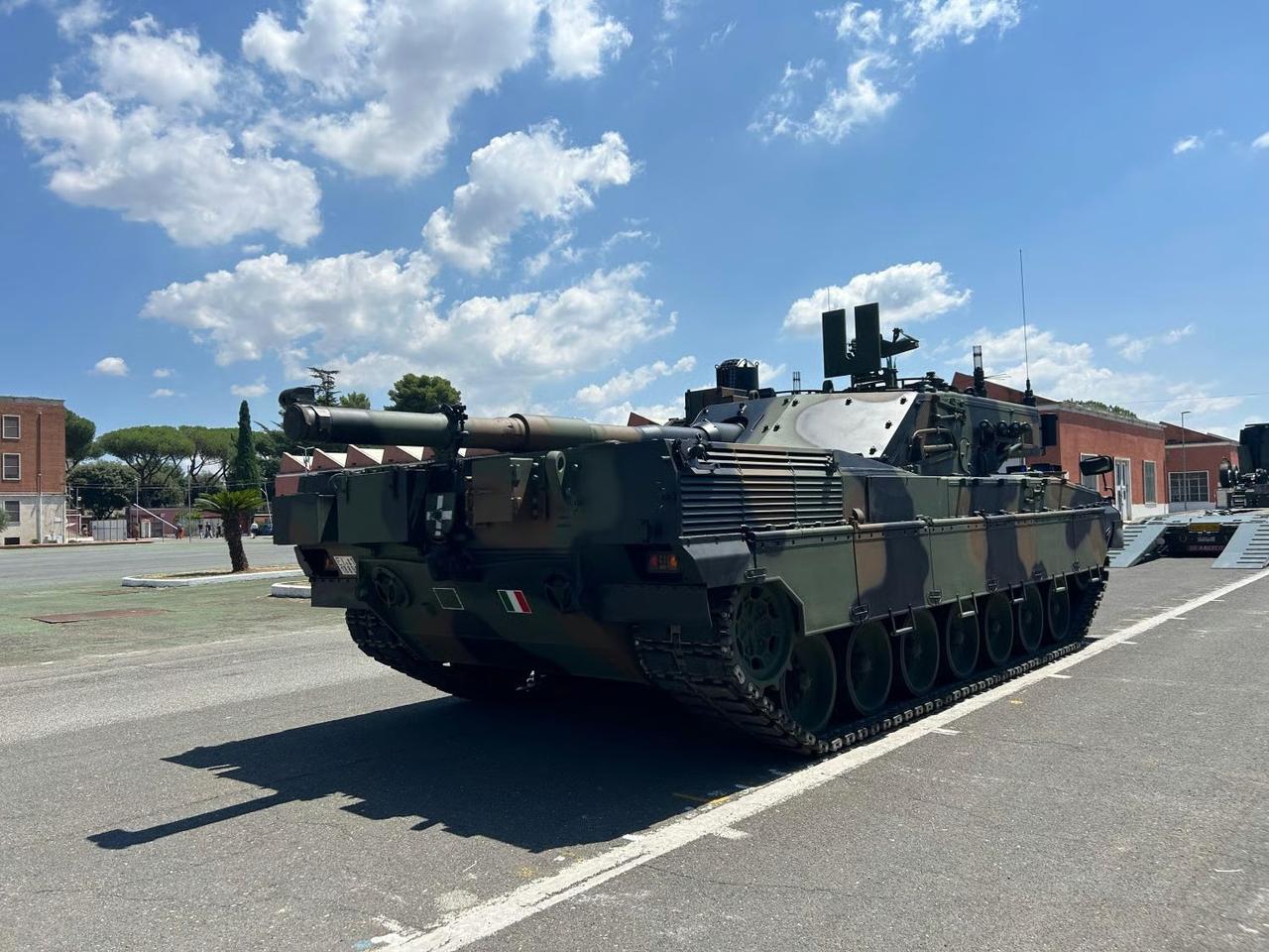 İtalya’ya ilk Ariete C2 teslimatı