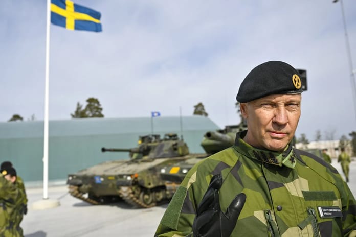 İsveç, GSYİH'sinin %5'inin savunmaya ayıracak