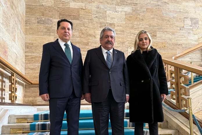 MHP'li Feti Yıldız, Meclis'te Ahmet Özer ile görüştü