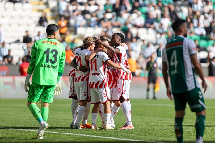 Samsunspor deplasmanda rahat kazandı