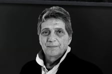 Türk spor basınının duayen isimlerinden Ümit Aktan vefat etti, devlet ve spor camiasından başsağlığı mesajları