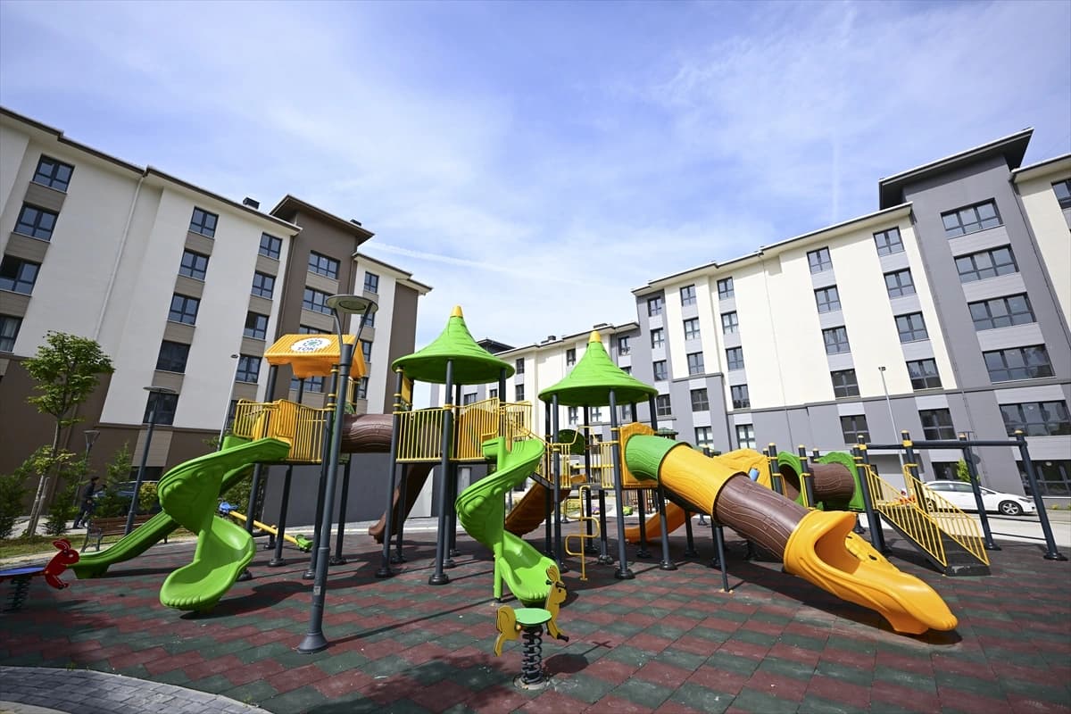 "Kiralık Sosyal Konut Projesi"nde İstanbul'daki örnek daireler tanıtıldı