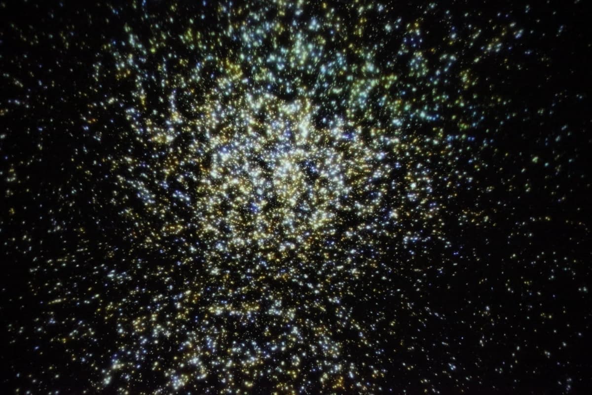 Gizemli karadeliklerin sırrı planetaryumda izleyiciyle buluşturuluyor
