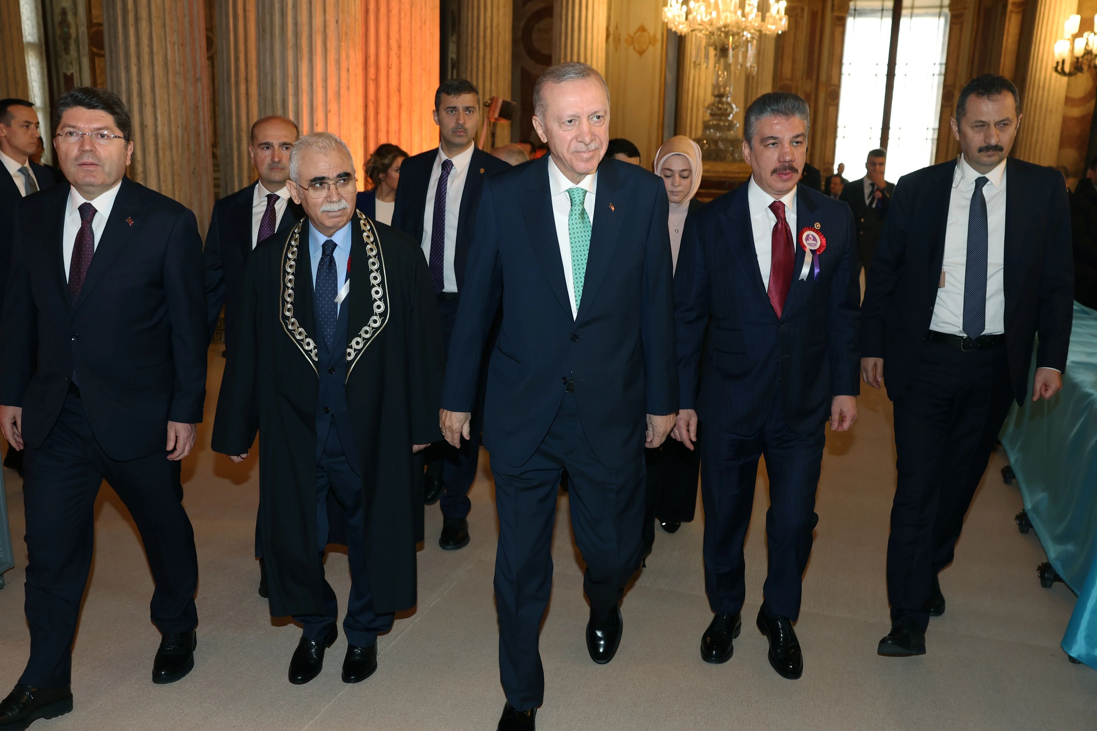 AK Parti'de yeni anayasa için ilk toplantı 4 Haziran’da yapılacak