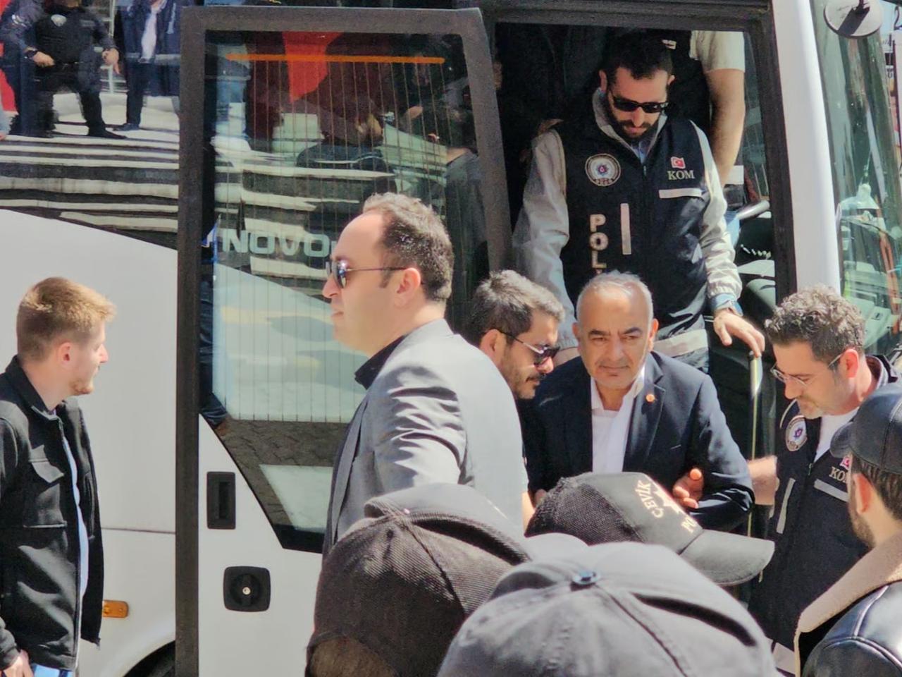 Belediyede zimmet ve rüşvet soruşturması