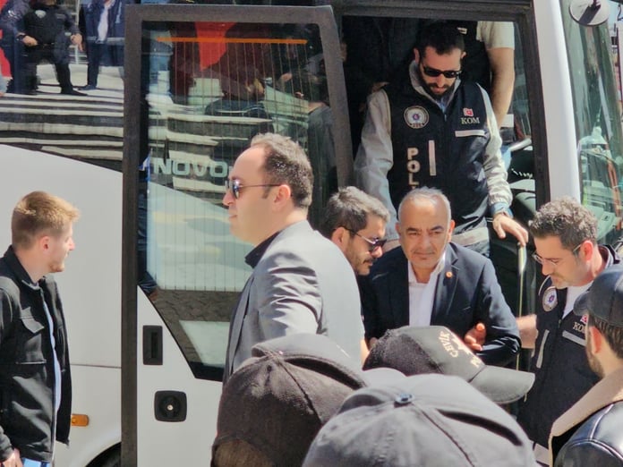 Zonguldak'ta Devrek Belediyesi iddianamesi: Eski başkan ve müdürlere yüzlerce yıl hapis