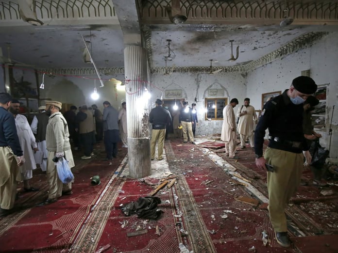 Pakistan'da camiye terör saldırısı: 12 kişi öldü, 40 kişi yaralandı