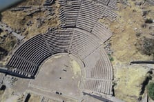 Assos'ta 2200 yıllık tiyatro restore ediliyor