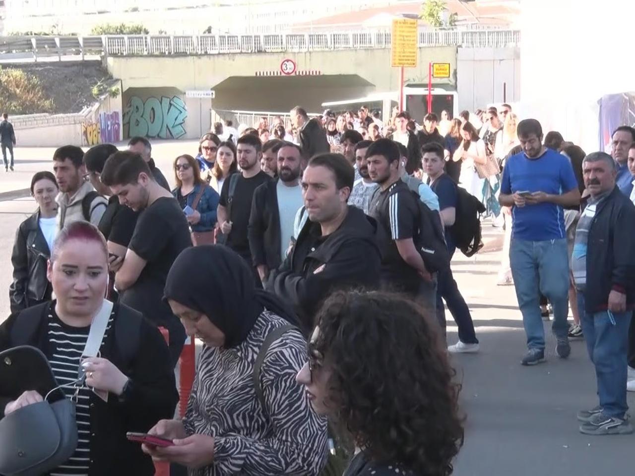 İstanbul'da toplu ulaşım durdu