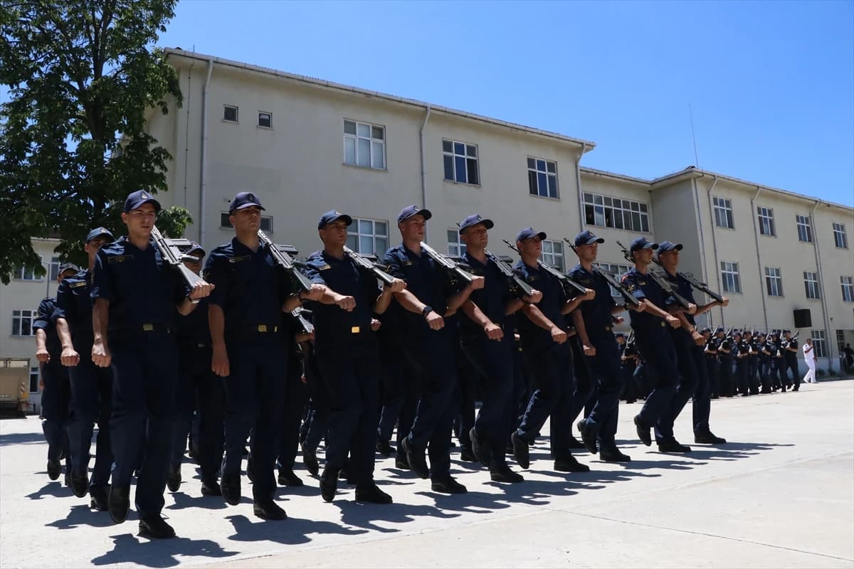 Barbaros'un torunları burada yetişiyor | Deniz astsubayları bahriye hayatına burada adım atıyor