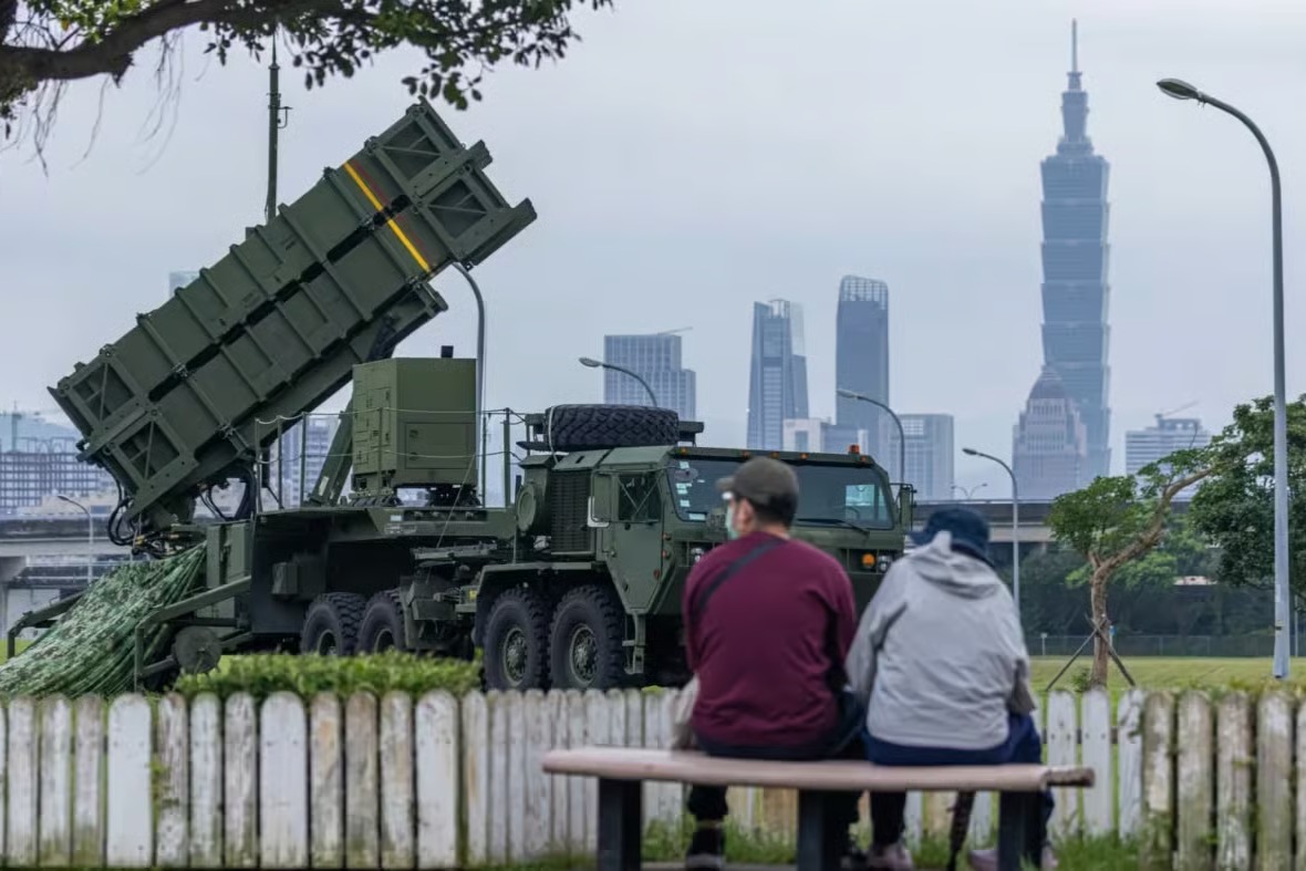 Japan Warns Firms In Taiwan: No Help If China Invades
