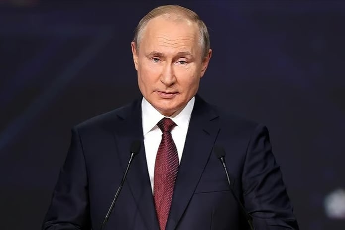 Putin’den Zelenskiy’e davet: Moskova’da görüşmeye hazırım