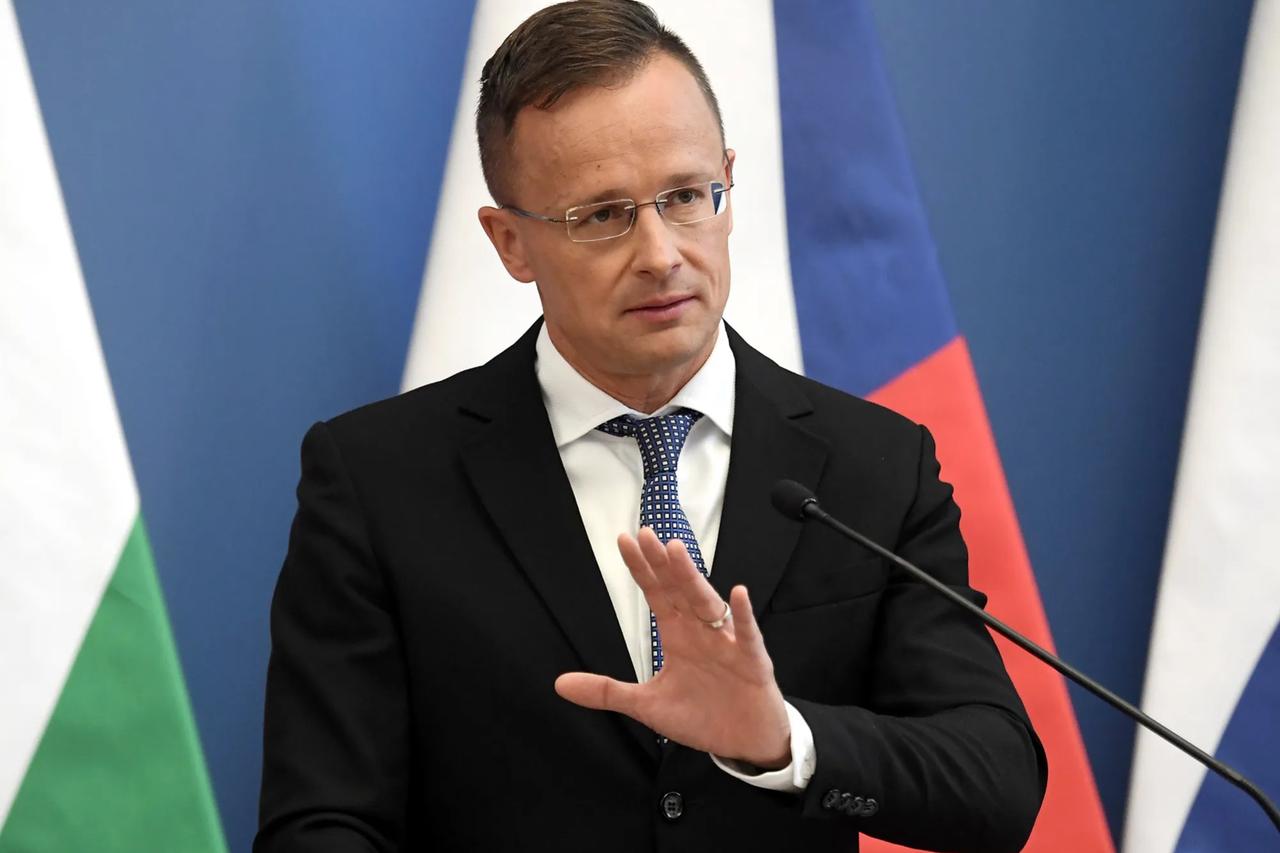 Macaristan Dışişleri Bakanı Szijjártó'tan Lavrov itirafı