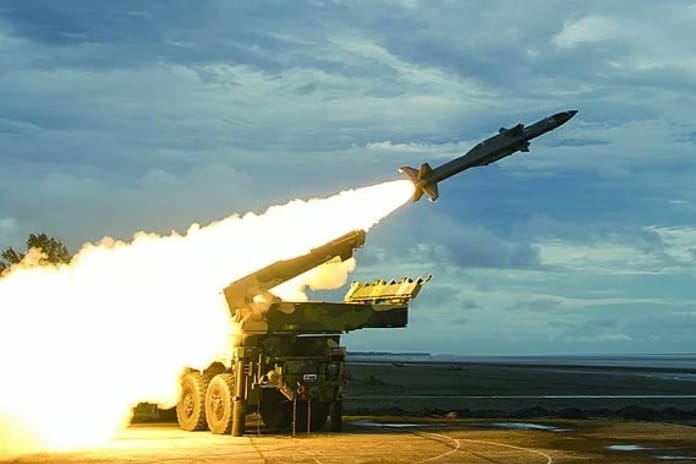 Ermenistan, Hindistan’dan yeni hava savunma ve topçu sistemlerini envanterine kattı