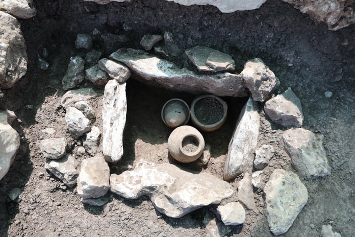 Diyarbakır'daki Çayönü Tepesi'nde 11 bin yıllık mezar bulundu