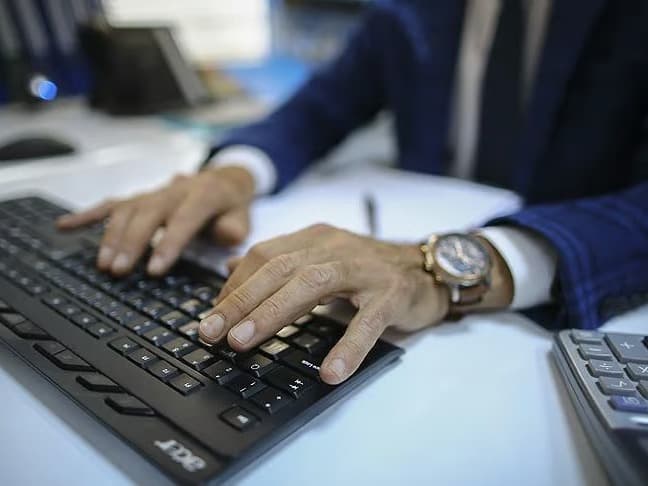 Kamuda çalışmak isteyenler dikkat, başvurular bugün başladı!