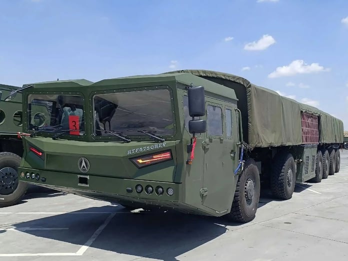 Çin, yeni nesil HTF-5700 HEV 12x12 füze taşıyıcıyı tanıttı