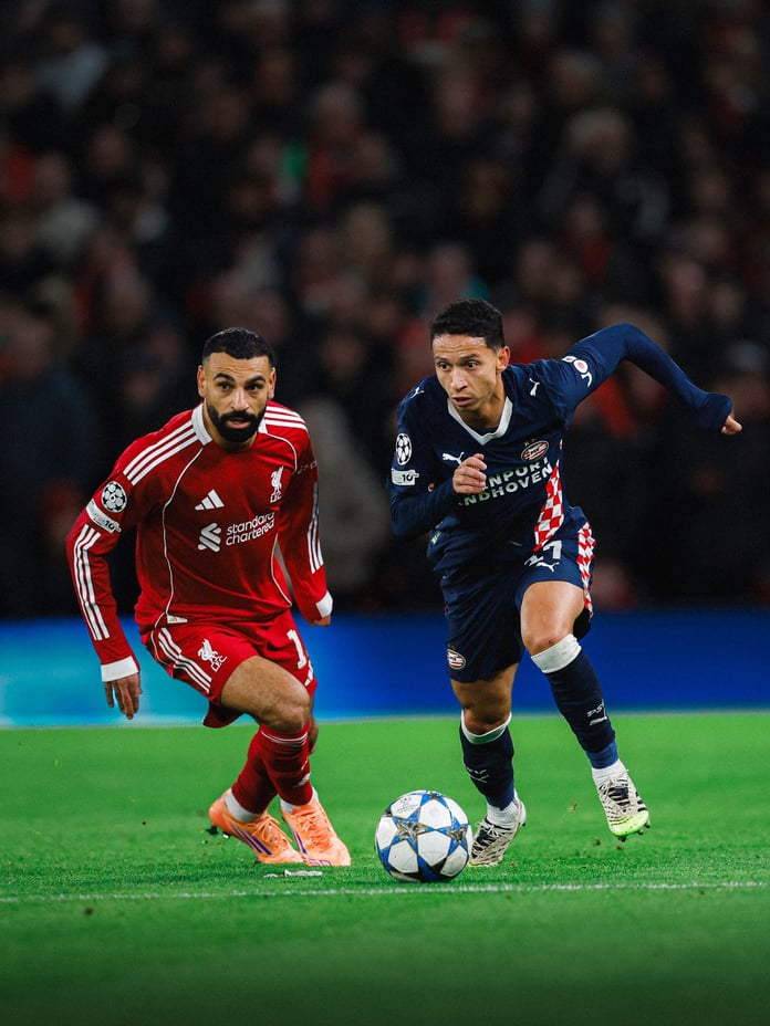 PSV, Liverpool'u Anfield'da dağıttı