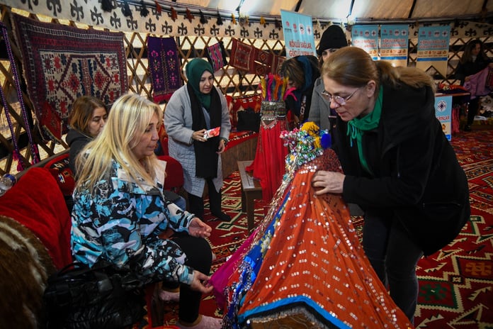 "İki Deniz Bir Şehir" temalı yerel kimlik