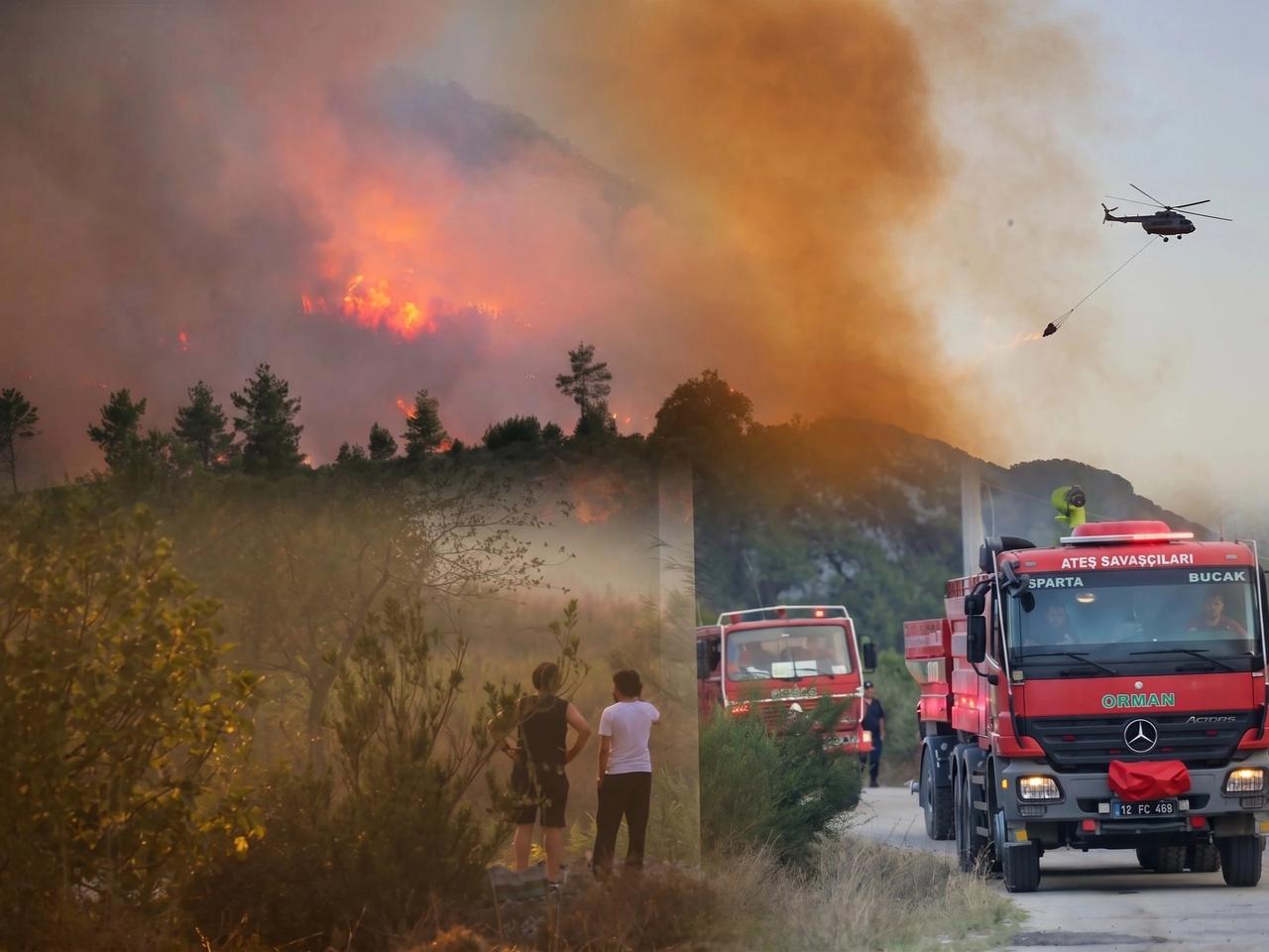 Muğla ve Antalya'da orman yangınları
