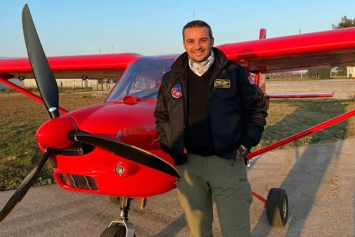 Adana'da eğitim uçağı düştü: 2 yaralı