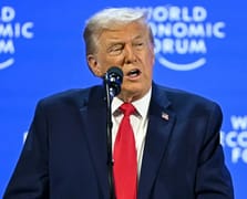 Trump’tan Davos’ta Grönland resti: Ya evet dersiniz ya da bunu unutmayız!