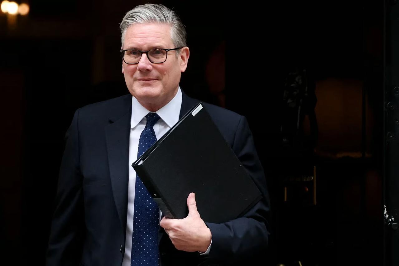 Starmer'in koltuğu sallanıyor