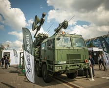 Polonya, 550 milyon dolarlık mobil haberleşme merkezi anlaşması imzaladı