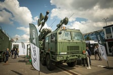 Polonya, 550 milyon dolarlık mobil haberleşme merkezi anlaşması imzaladı