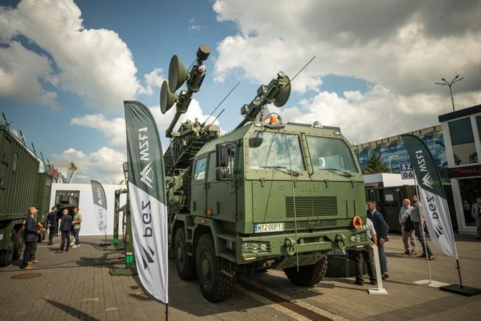 Polonya, 550 milyon dolarlık mobil haberleşme merkezi anlaşması imzaladı