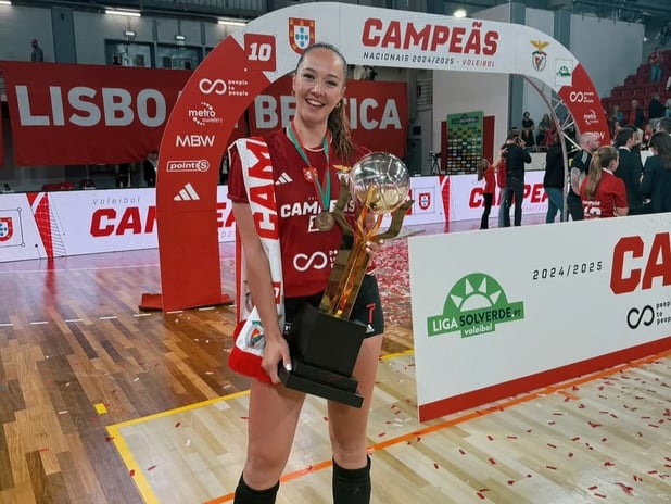 Cansu Çetinli Benfica'dan yarım asırlık hasrete son: Süper Kupa ve lig şampiyonluğuyla çifte zafer