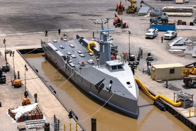 ABD'nin yeni insansız savaş gemisi Marauder deniz testlerine başladı