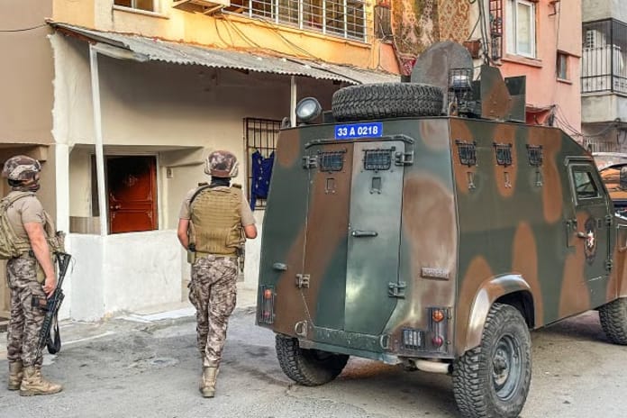 Dışişleri Bakanlığı FETÖ yapılanmasına operasyon: 6 ilde 10 gözaltı 