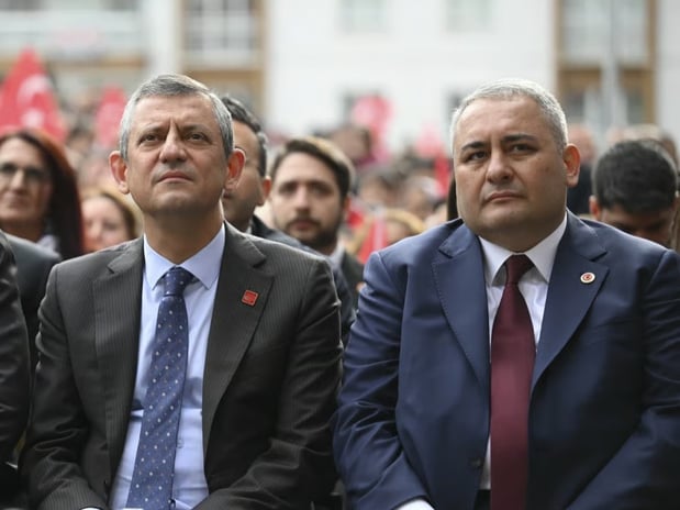 Mesut Özarslan ve Özgür Özel arasında küfür polemiği! Mesajları tek tek anlattı