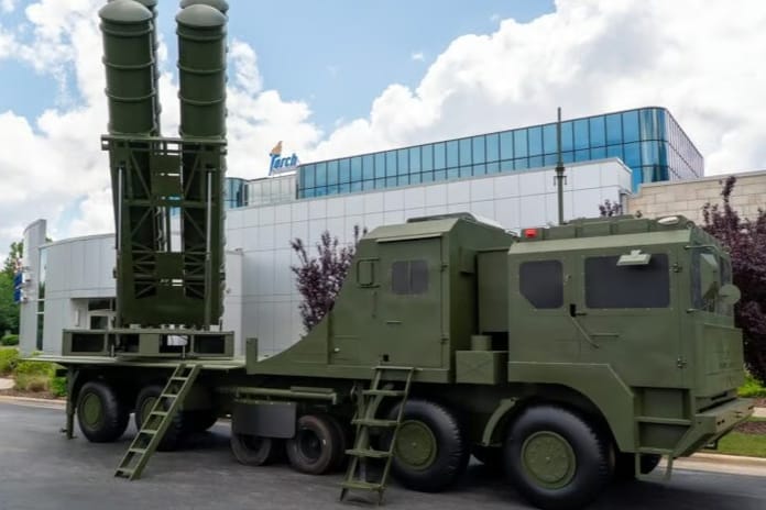ABD’li şirket, Çin menşeli HQ-22 hava savunma sisteminin gerçeğe çok yakın muadilini üretti