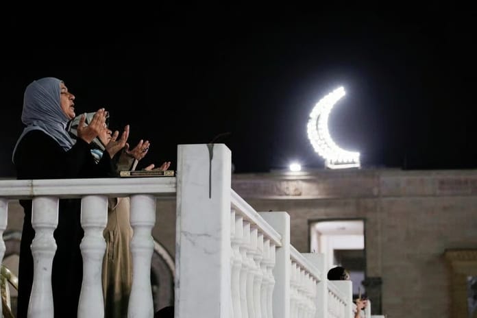 Milyonlarca Müslüman Ramazan ayının ilk orucunu tutacak