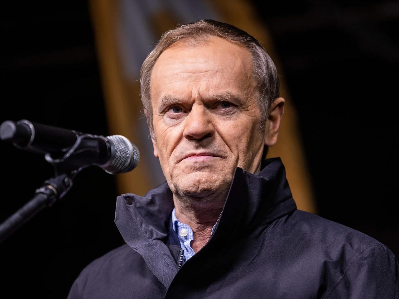 Polonya'da Başbakan Tusk'a baskı artıyor