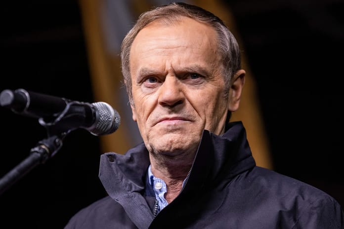 Polonyalıların yarısı Başbakan'ın istifasını istiyor