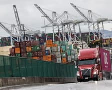 Trump ağır kamyon ithalatına %25 vergi getiriyor