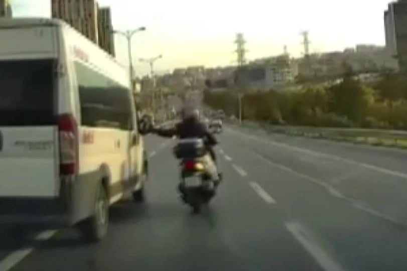 Yol kesen servis şoförü tutuklandı