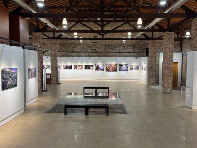 İstanbul Photo Awards 2025’in ikinci sergisi Dolmabahçe’de 