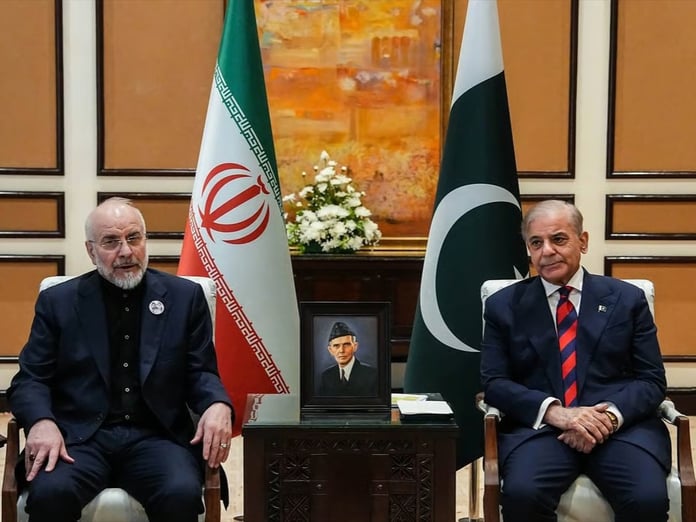 İran müzakere heyeti Pakistan Başbakanı Şerif ile görüştü